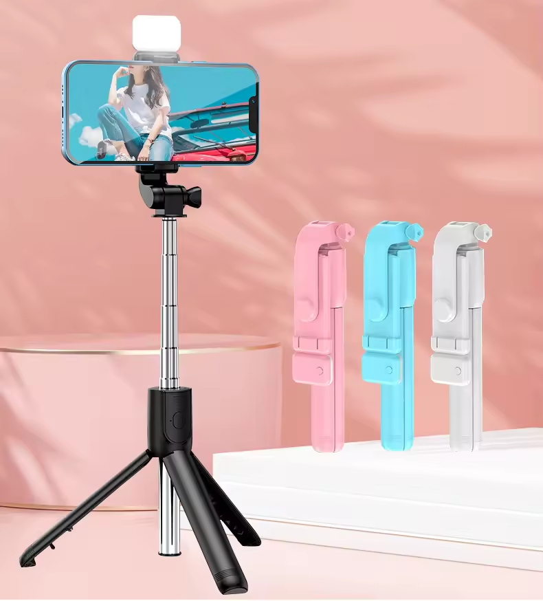 Mobile phone selfie stick selfie live Tripod Blue tooth Remote Wireless Selfi Stick Phone Holder Stand with Fill Light for Phone