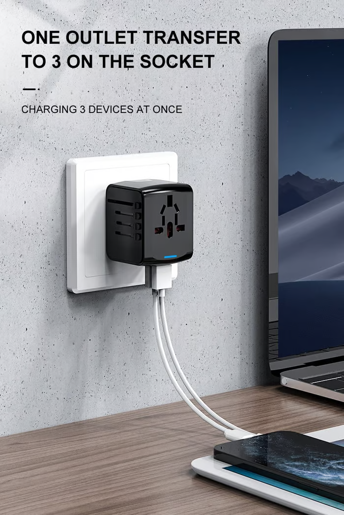 🔌 Multifunctional Travel Charger Converter 🌍