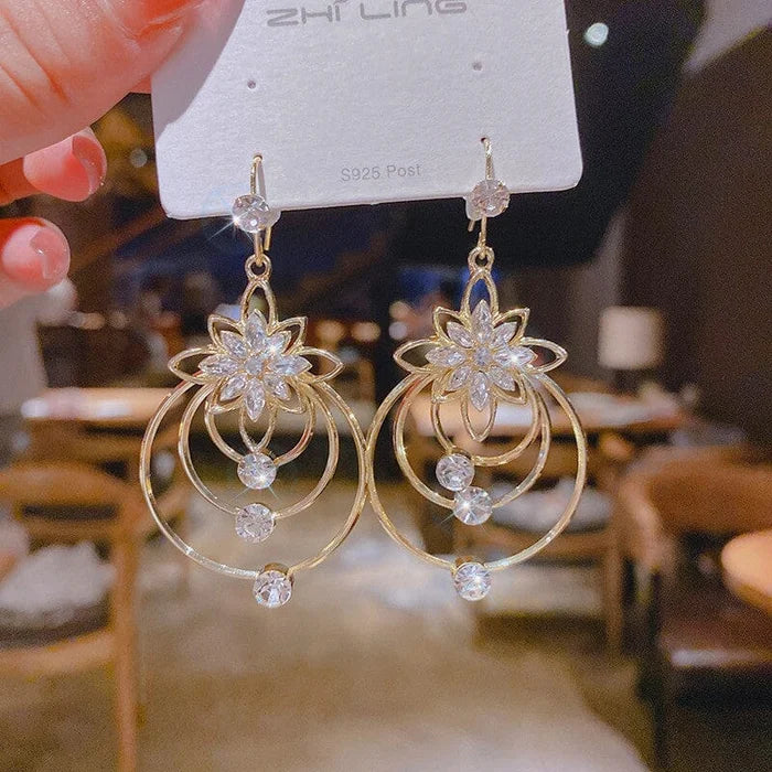 🔥🔥Crystal Lotus Three Hoop Earrings