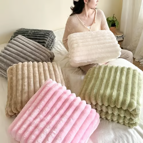 Popular thickened plush nap blanket